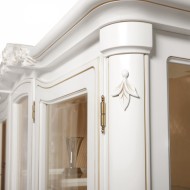 Cristalier lemn masiv, alb, 3 uși, 2 sertare, Flora