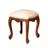 Taburet lemn masiv, maro/alb, ornamente manuale, Cleopatra Taburet lemn masiv, maro/alb, ornamente manuale, Cleopatra